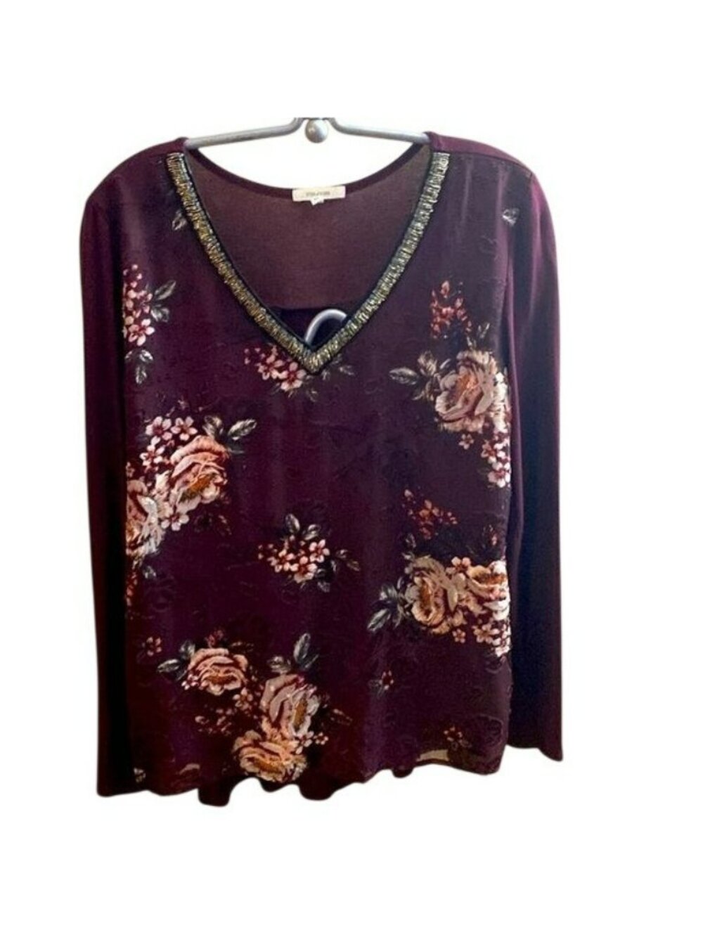 Maurices Floral Long Sleeve Top W/ Embellished V-Neck Maroon Size M